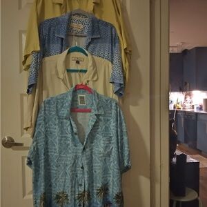 Tommy Bahama Men’s Shirts XL bundle